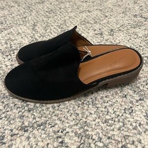 Brand new, Universal Thread brand slip on shoes. Black/brown color. Size 7